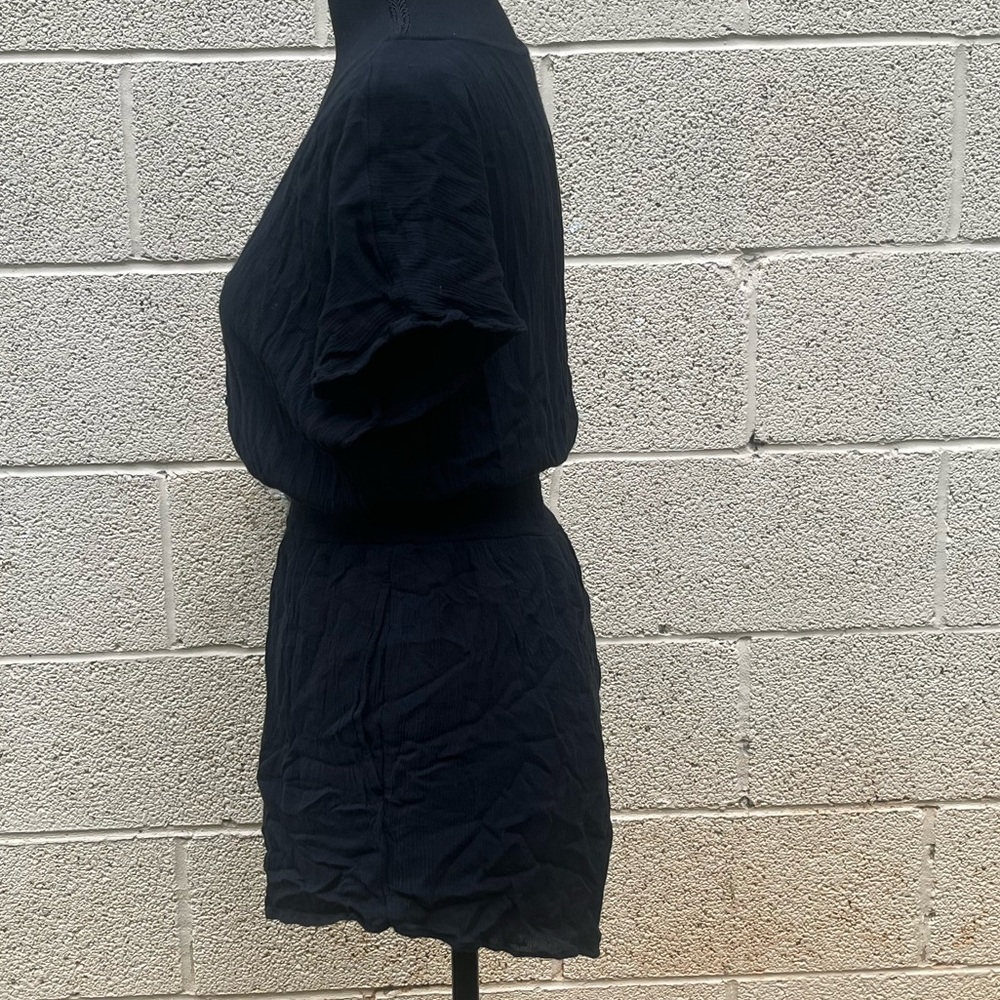 Abercrombie and Fitch Black Romper Size Medium - Picture 3 of 3